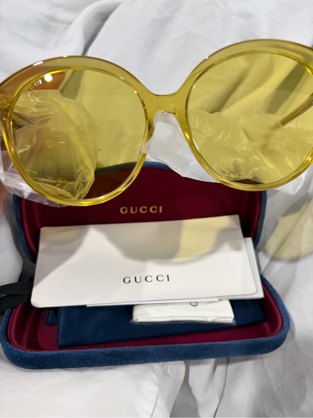 Gucci Transparent Yellow Round Sunglasses